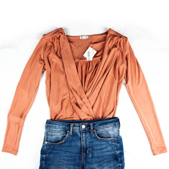 Free People Tops - ❌❌SOLD ❌❌